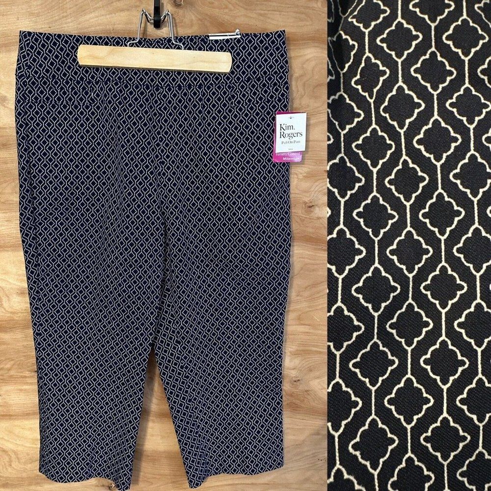 NWT Kim Rogers Woman 12 Petite X 19” L Stretch Blue Capri Pull On Tummy Control